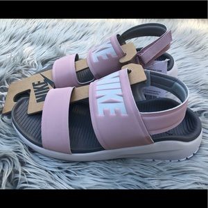 Nike Tanjun Women’s Sandal Light Pink